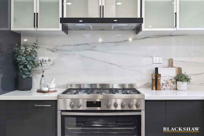 5 Belfield Crescent Florey 5 Belfield Crescent Florey