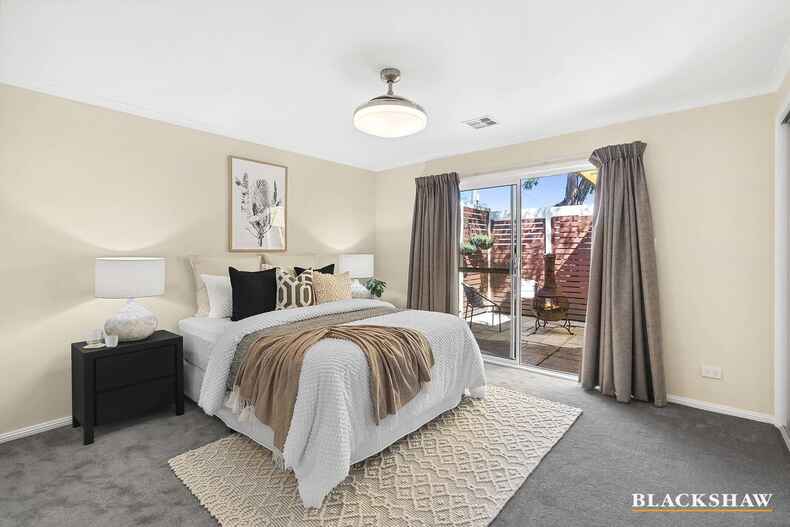 5 Belfield Crescent Florey 5 Belfield Crescent Florey