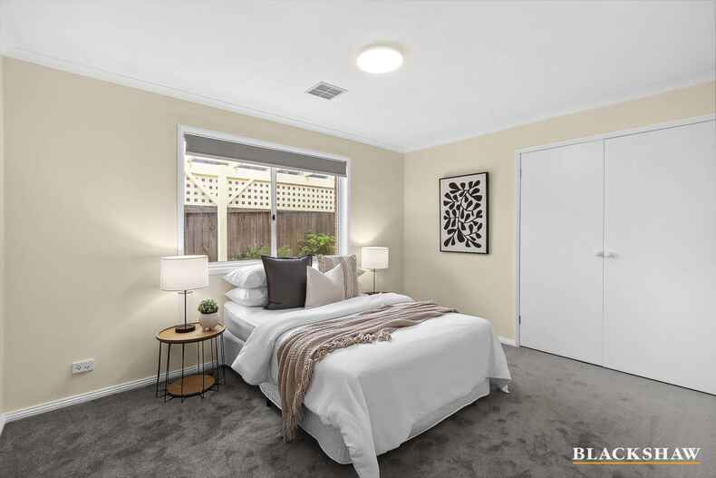 5 Belfield Crescent Florey 5 Belfield Crescent Florey