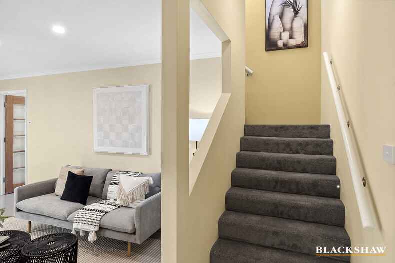 5 Belfield Crescent Florey 5 Belfield Crescent Florey