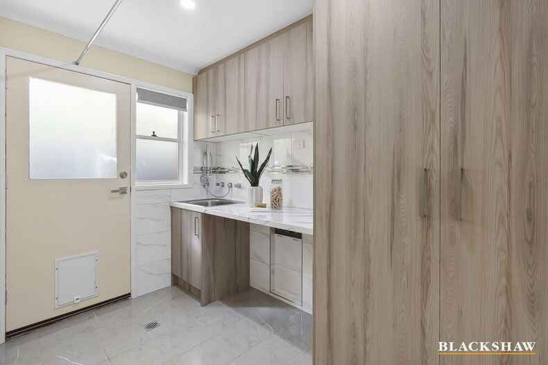 5 Belfield Crescent Florey 5 Belfield Crescent Florey