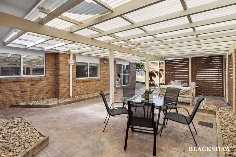 5 Belfield Crescent Florey 5 Belfield Crescent Florey