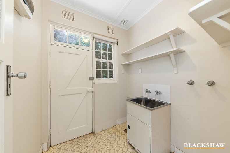 17 Bannister Gardens Griffith 17 Bannister Gardens Griffith