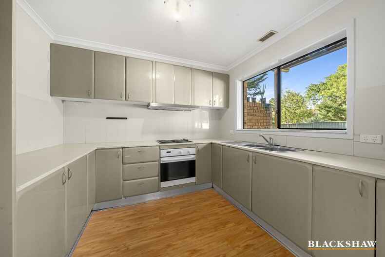 8/31 Barlow Street Scullin