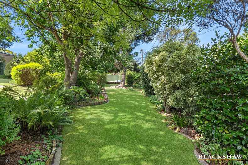 14 Badenoch Crescent Evatt 14 Badenoch Crescent Evatt