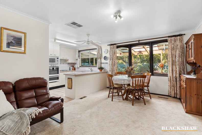 14 Badenoch Crescent Evatt 14 Badenoch Crescent Evatt