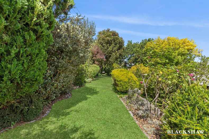 14 Badenoch Crescent Evatt 14 Badenoch Crescent Evatt