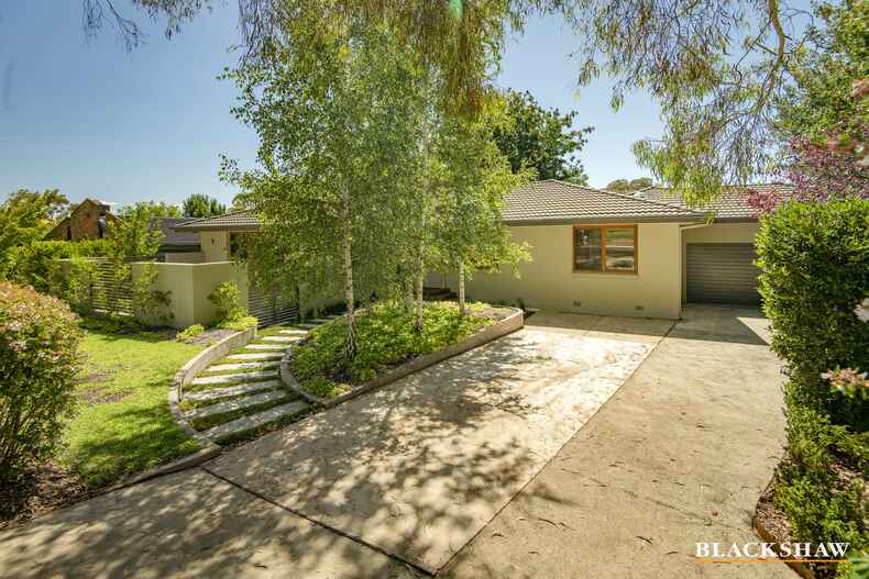 11 Mowle Place Weetangera