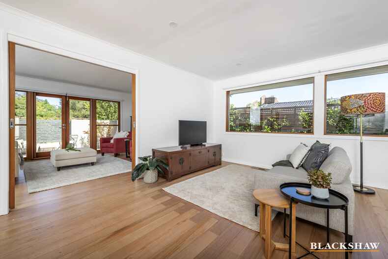 11 Mowle Place Weetangera