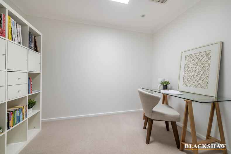 11 Mowle Place Weetangera