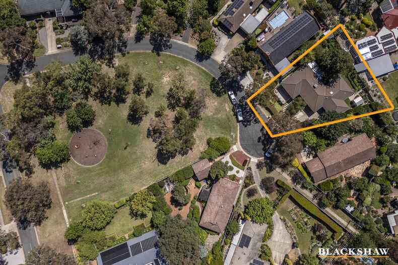 11 Mowle Place Weetangera