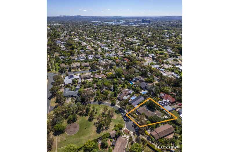 11 Mowle Place Weetangera