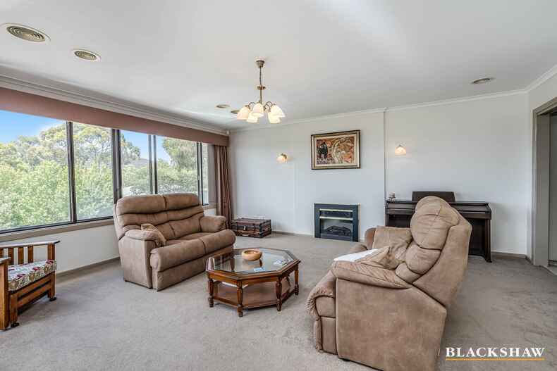 2 Eleanora Street Fisher