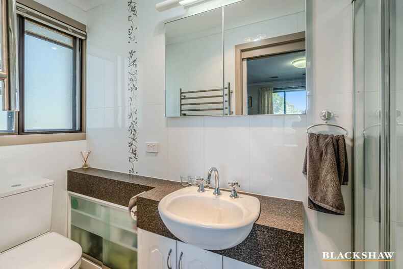 2 Eleanora Street Fisher