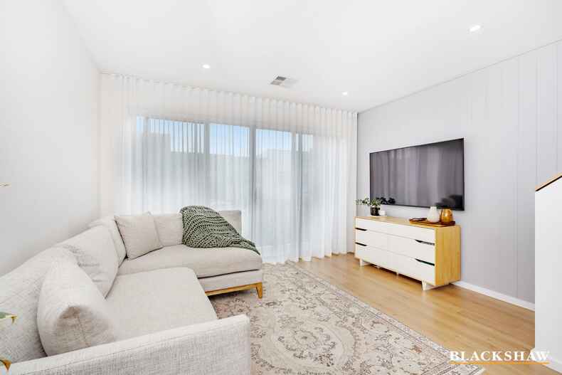 21/2 Eureka Way Denman Prospect