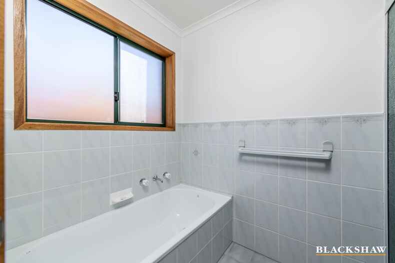 156 Knoke Avenue Gordon