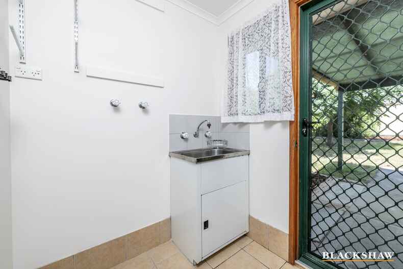 156 Knoke Avenue Gordon