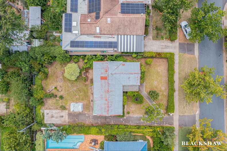 35 MacDonnell Street Yarralumla 35 MacDonnell Street Yarralumla