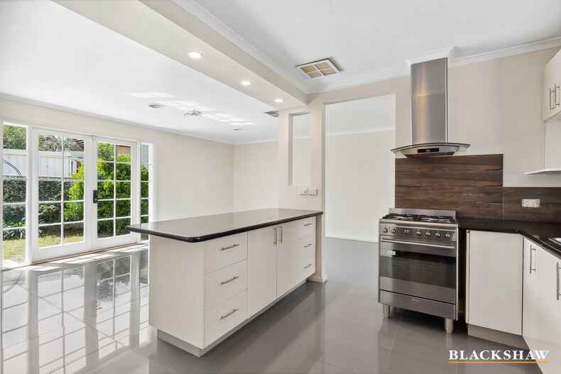 5 Dewar Place Evatt 5 Dewar Place Evatt