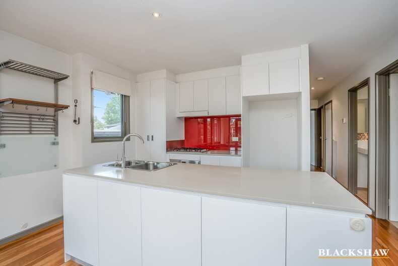 1/11 Cordeaux Street Duffy