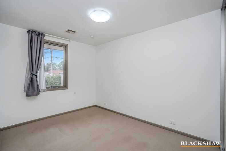 1/11 Cordeaux Street Duffy