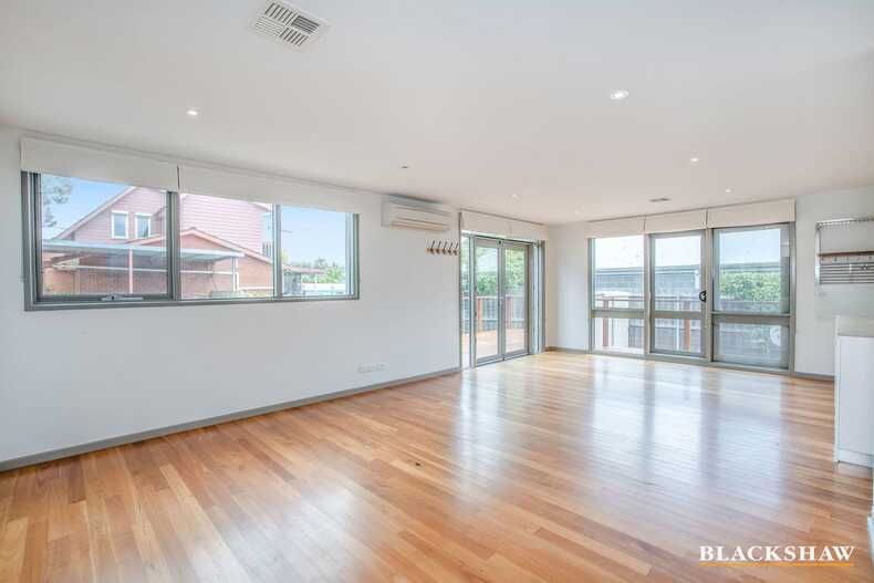 1/11 Cordeaux Street Duffy