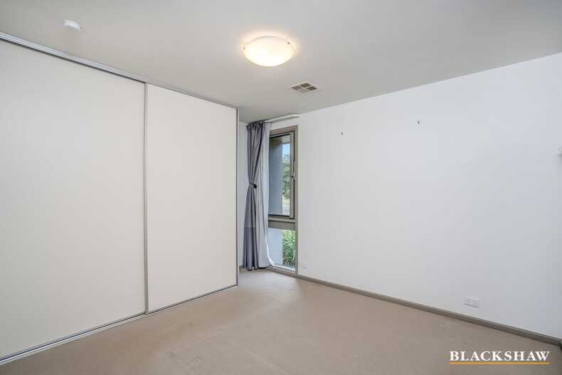 1/11 Cordeaux Street Duffy