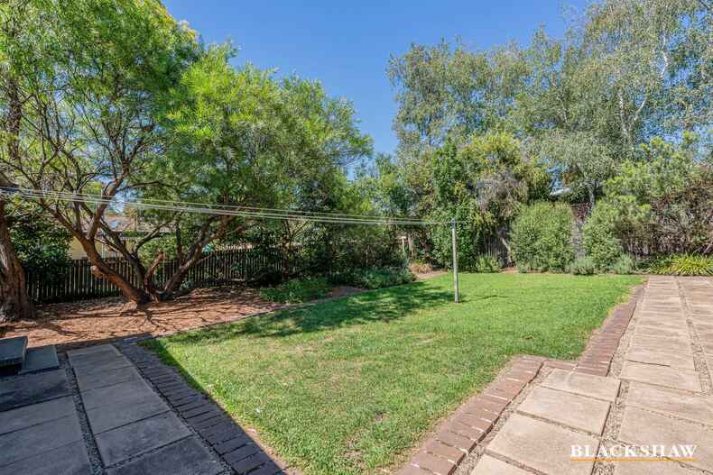 18 Mirrool Street Duffy 18 Mirrool Street Duffy