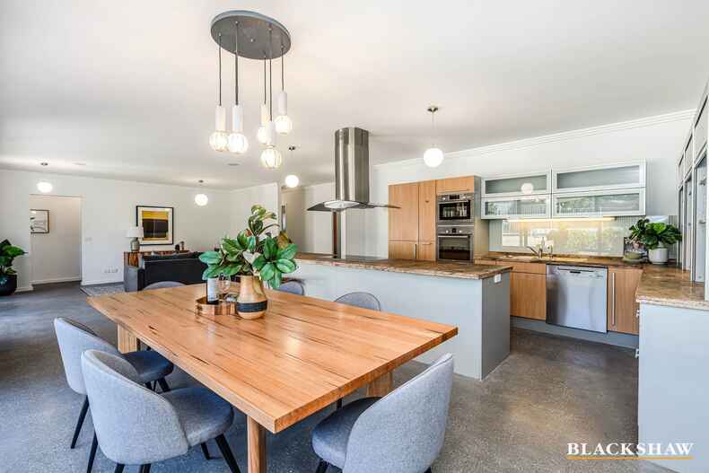 31 Calder Crescent Holder