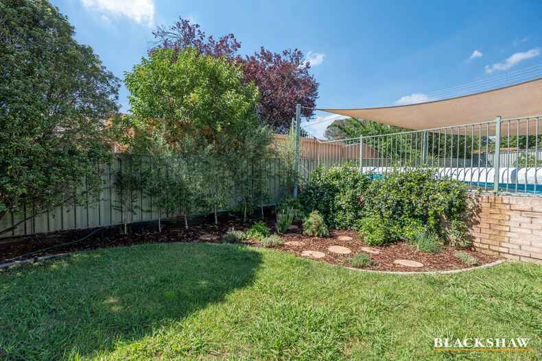 31 Calder Crescent Holder