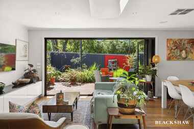 10 Leycester Place Charnwood