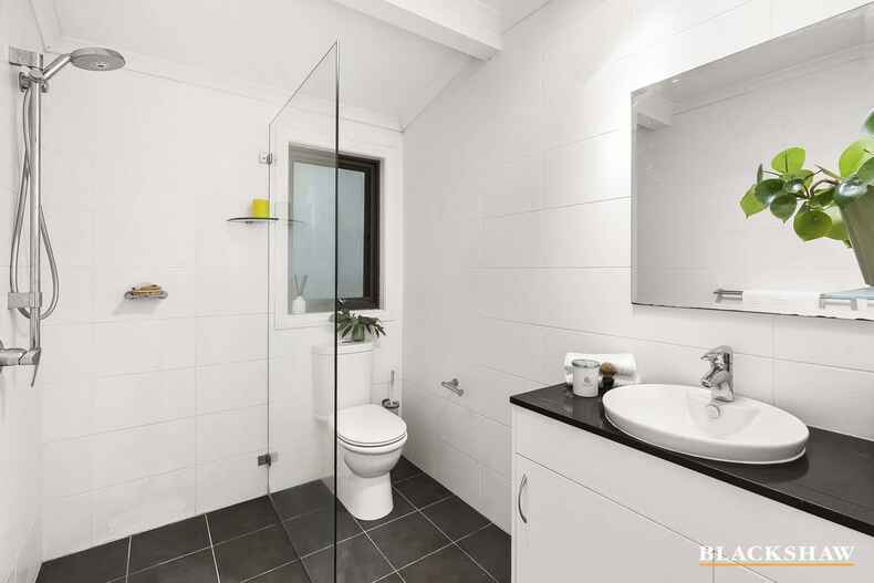 10 Leycester Place Charnwood 10 Leycester Place Charnwood