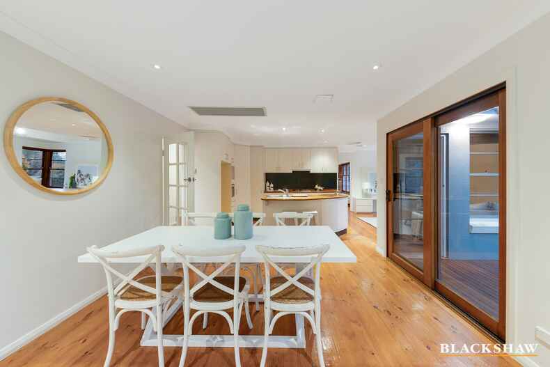 70 Banks Street Yarralumla 70 Banks Street Yarralumla