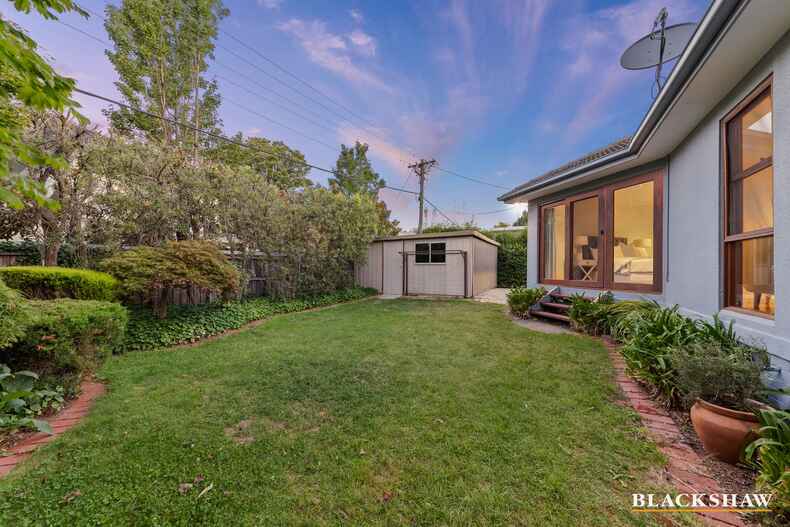 70 Banks Street Yarralumla 70 Banks Street Yarralumla