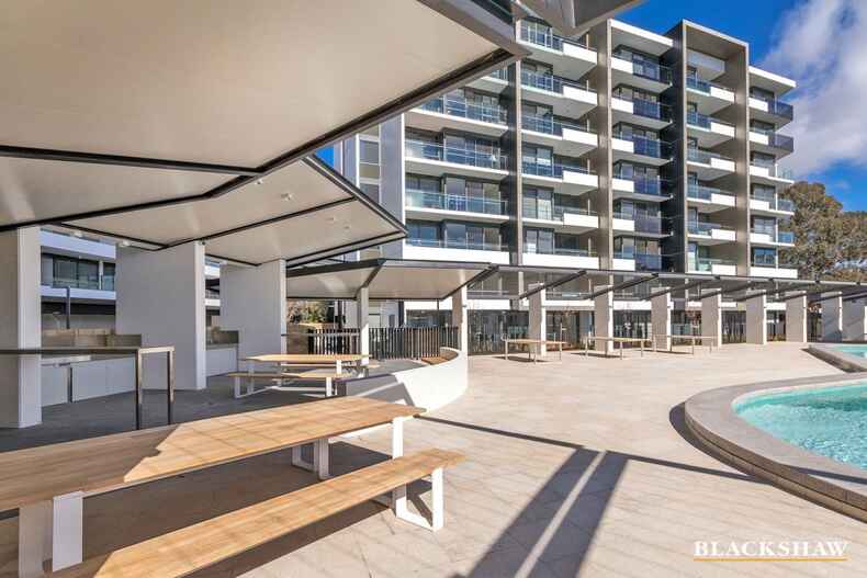 226/7 Irving Street Phillip