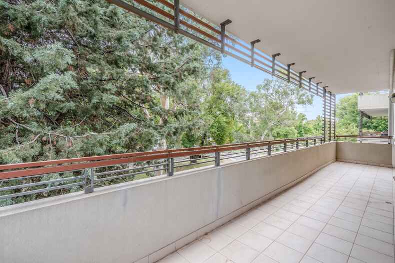 110/25 Macquarie St Barton 110/25 Macquarie St Barton