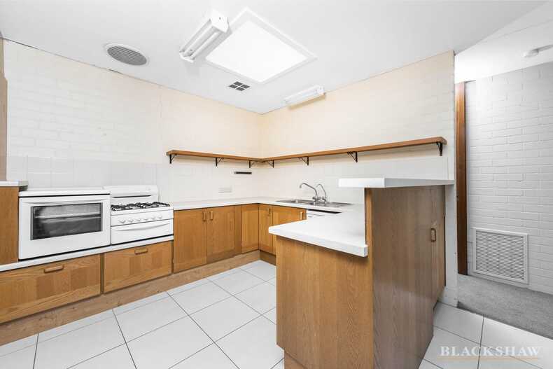 32/83 Crozier Circuit Kambah