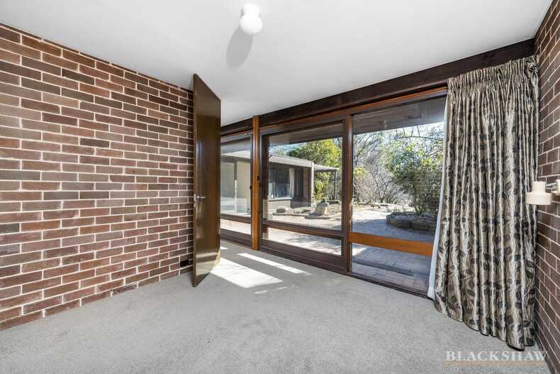 32/83 Crozier Circuit Kambah