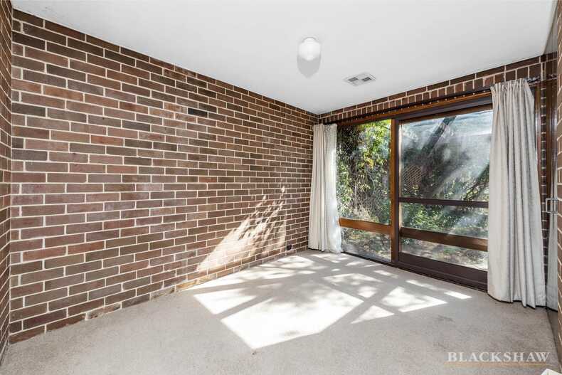 32/83 Crozier Circuit Kambah