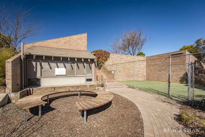 32/83 Crozier Circuit Kambah