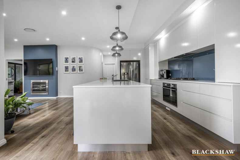 4 Viner Place Nicholls 4 Viner Place Nicholls