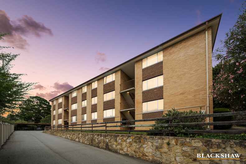 4/67 Derrima Road Queanbeyan