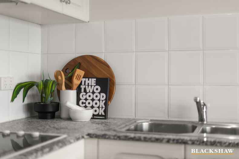 8/27 Leahy Close Narrabundah 8/27 Leahy Close Narrabundah