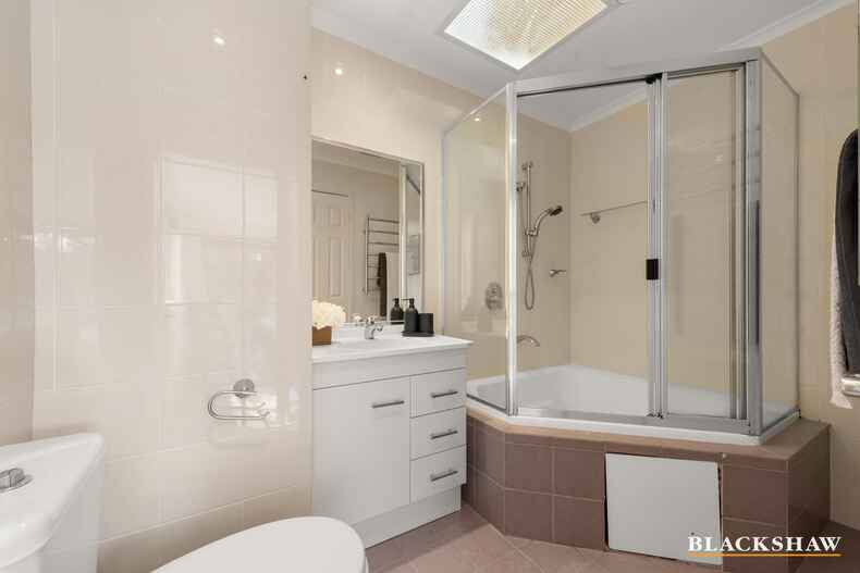 8/27 Leahy Close Narrabundah 8/27 Leahy Close Narrabundah