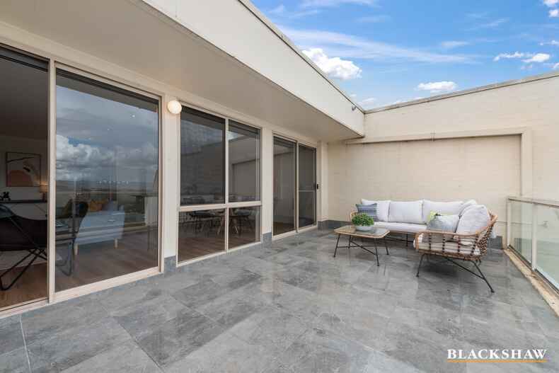 8/27 Leahy Close Narrabundah 8/27 Leahy Close Narrabundah