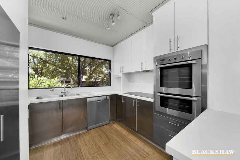 16 Gosman Close Oxley 16 Gosman Close Oxley