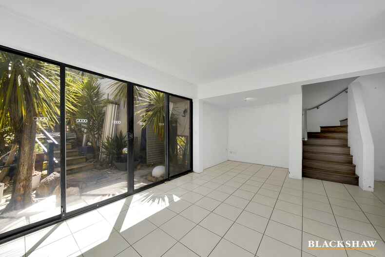 16 Gosman Close Oxley 16 Gosman Close Oxley