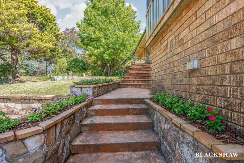 15 Links Road Yass 15 Links Road Yass