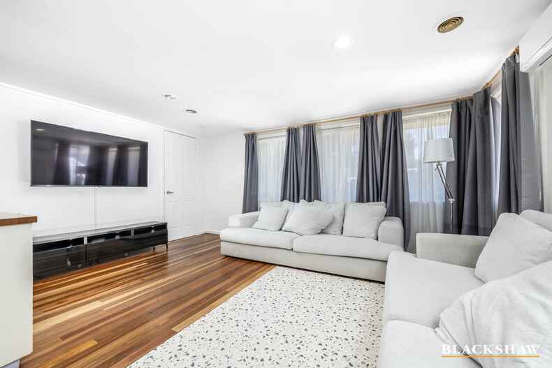 18 McCabe Crescent Holt 18 McCabe Crescent Holt