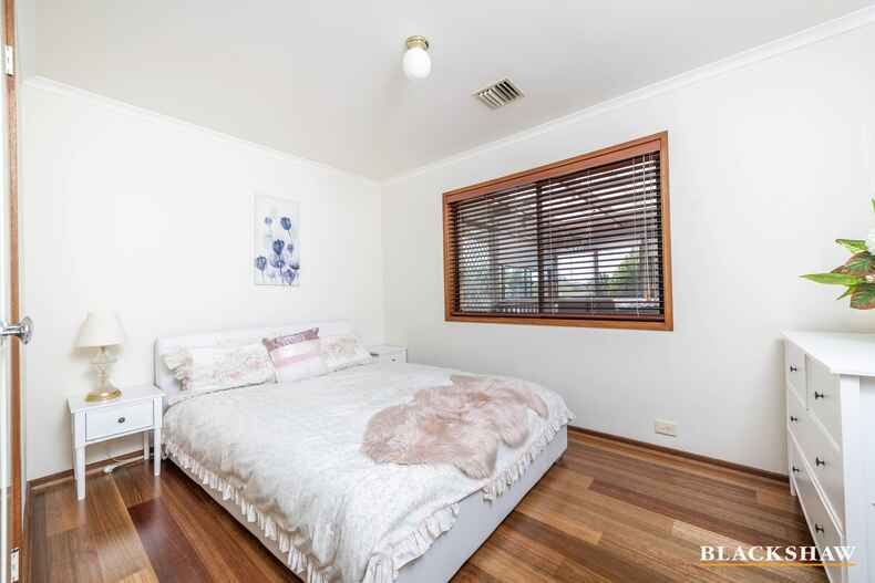108 Ratcliffe Crescent Florey 108 Ratcliffe Crescent Florey